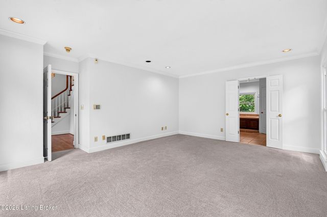 3205 W Mount Zion Rd, Crestwood, KY 40014