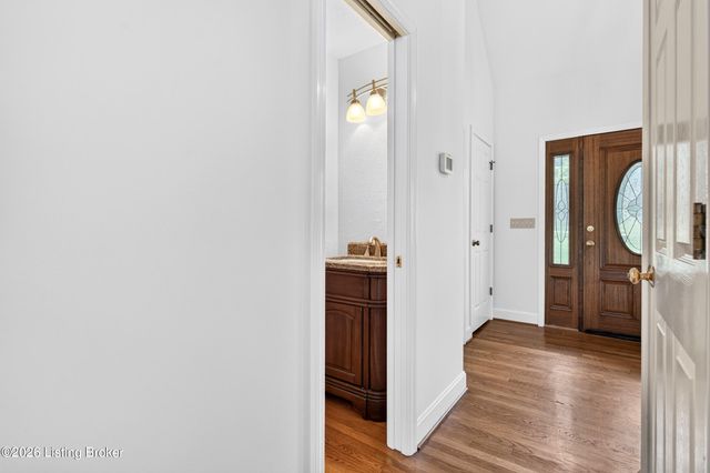 3205 W Mount Zion Rd, Crestwood, KY 40014