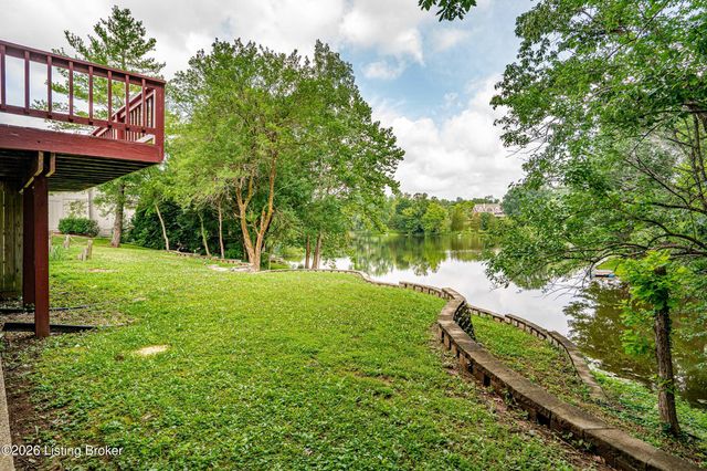 3205 W Mount Zion Rd, Crestwood, KY 40014