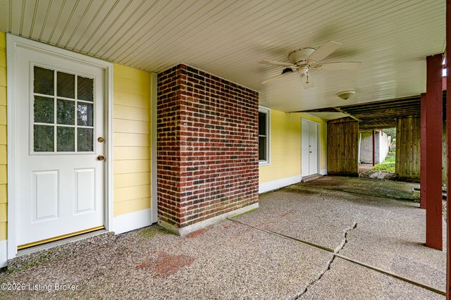 3205 W Mount Zion Rd, Crestwood, KY 40014