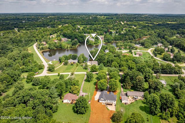 3205 W Mount Zion Rd, Crestwood, KY 40014