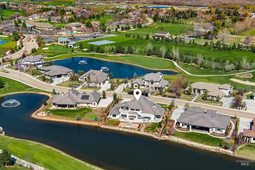 2195 W Three Lakes Drive, Meridian, ID 83646