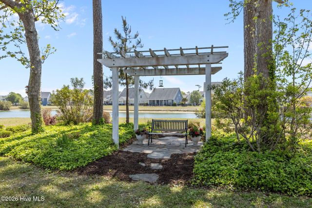 201 Lanyard Drive, Newport, NC 28570