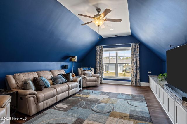 201 Lanyard Drive, Newport, NC 28570