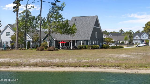 201 Lanyard Drive, Newport, NC 28570