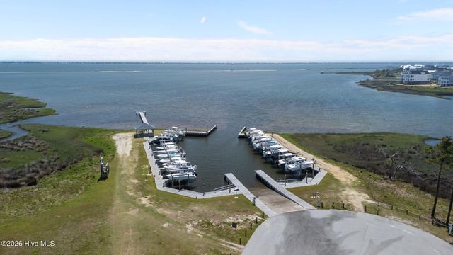 201 Lanyard Drive, Newport, NC 28570