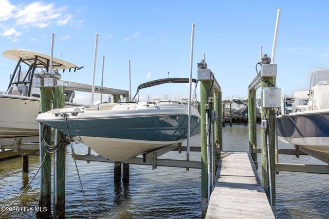 201 Lanyard Drive, Newport, NC 28570