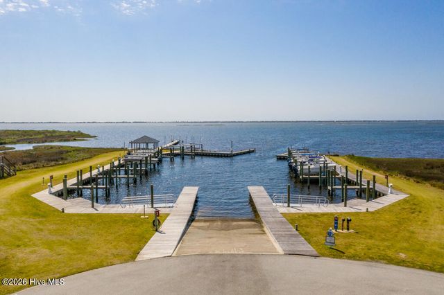 201 Lanyard Drive, Newport, NC 28570