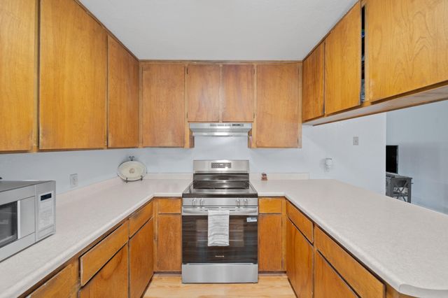 11865 Comstock Lane, Redding, CA 96003