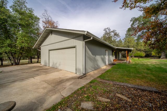 11865 Comstock Lane, Redding, CA 96003