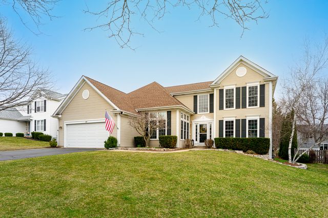 311 Briarwood Lane, Algonquin, IL 60102