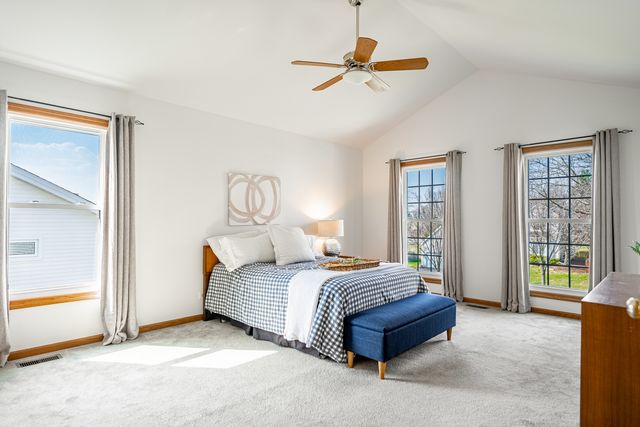 311 Briarwood Lane, Algonquin, IL 60102