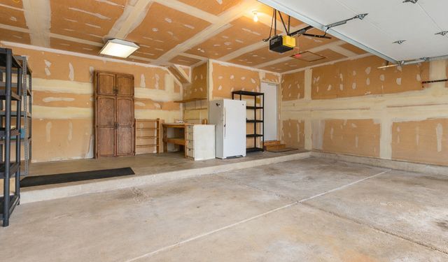 311 Briarwood Lane, Algonquin, IL 60102