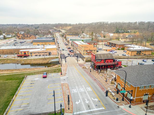 311 Briarwood Lane, Algonquin, IL 60102