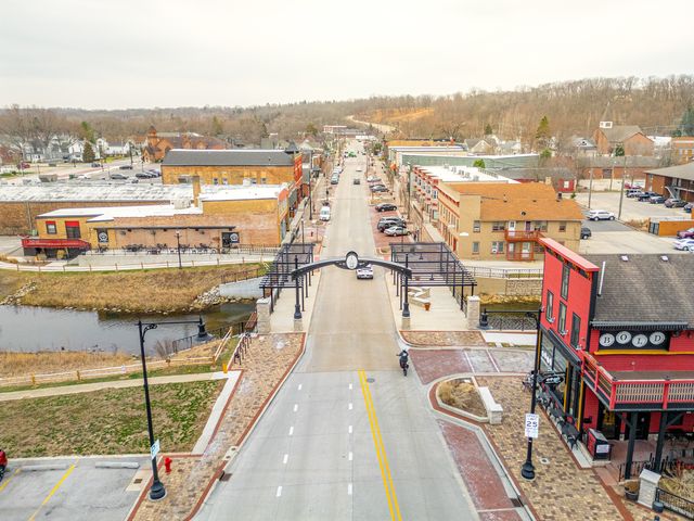 311 Briarwood Lane, Algonquin, IL 60102