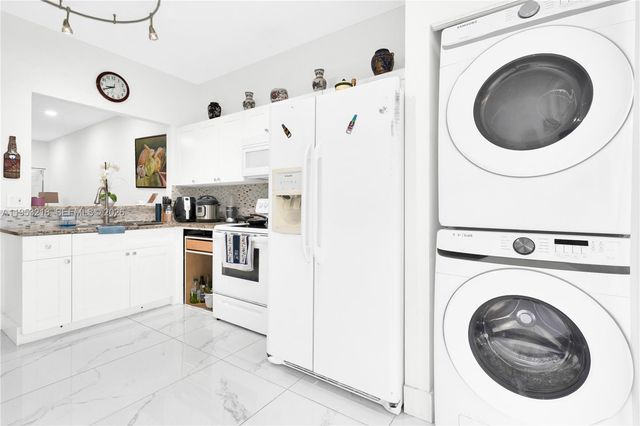 64 SW 15th Ter, Homestead, FL 33030