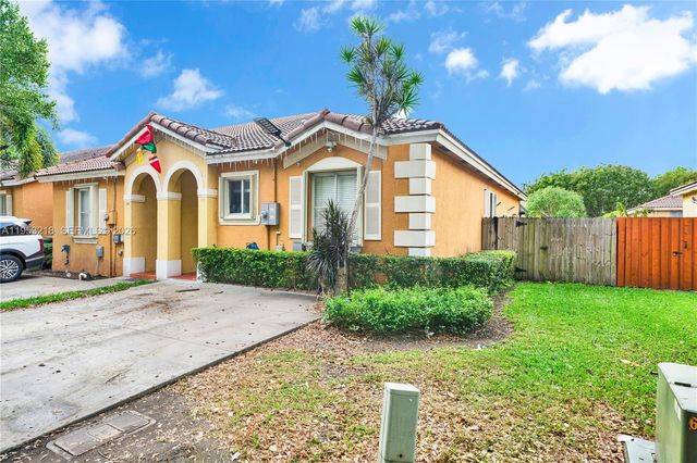 64 SW 15th Ter, Homestead, FL 33030