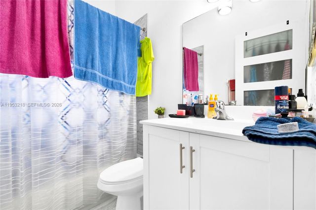 64 SW 15th Ter, Homestead, FL 33030