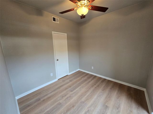1818 Augusta Drive 15, Houston, TX 77057