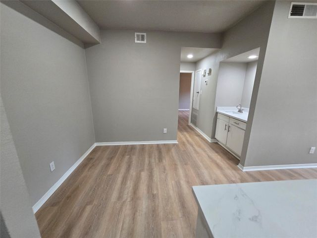 1818 Augusta Drive 15, Houston, TX 77057