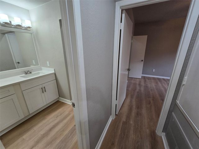 1818 Augusta Drive 15, Houston, TX 77057