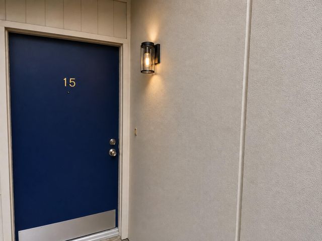 1818 Augusta Drive 15, Houston, TX 77057