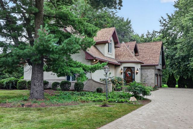 6116 S Brainard Avenue, La Grange Highlands, IL 60525