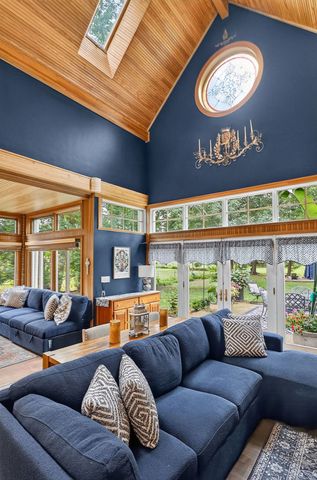 6116 S Brainard Avenue, La Grange Highlands, IL 60525