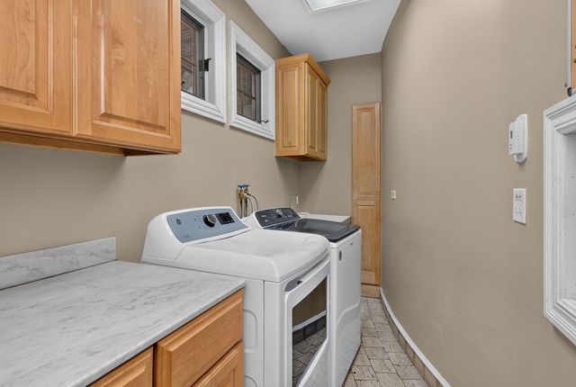 6116 S Brainard Avenue, La Grange Highlands, IL 60525