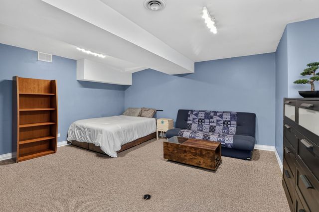 6116 S Brainard Avenue, La Grange Highlands, IL 60525