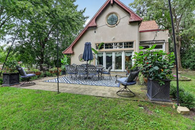 6116 S Brainard Avenue, La Grange Highlands, IL 60525