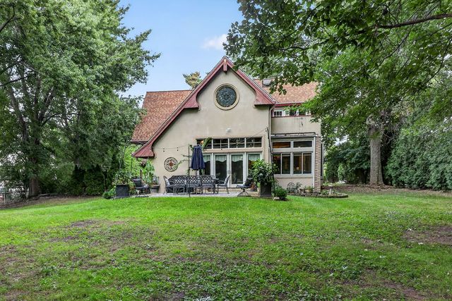 6116 S Brainard Avenue, La Grange Highlands, IL 60525