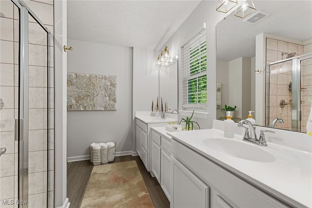 1113 Bean Lane, Akron, OH 44313