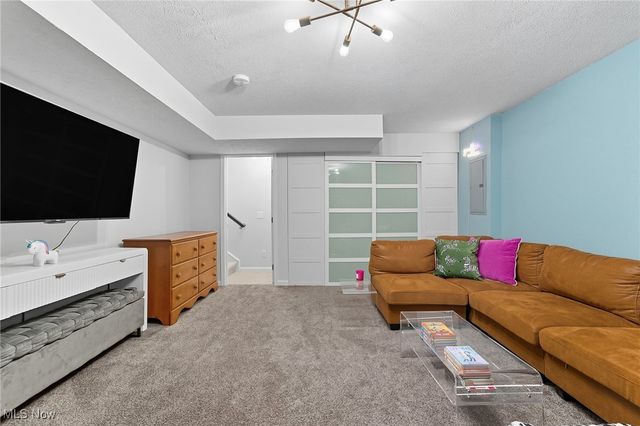 1113 Bean Lane, Akron, OH 44313