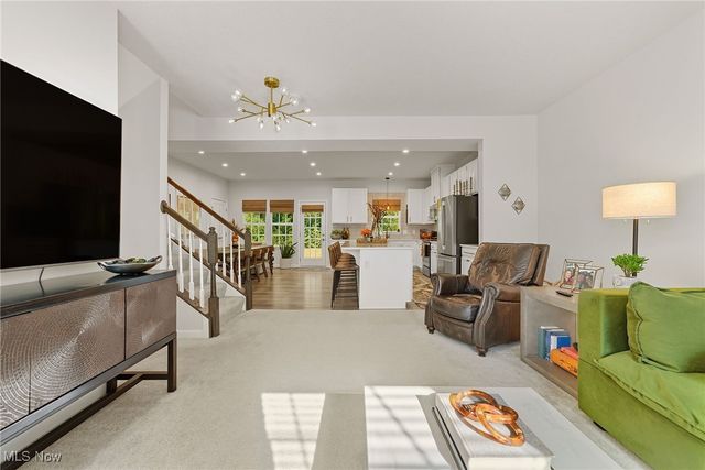 1113 Bean Lane, Akron, OH 44313