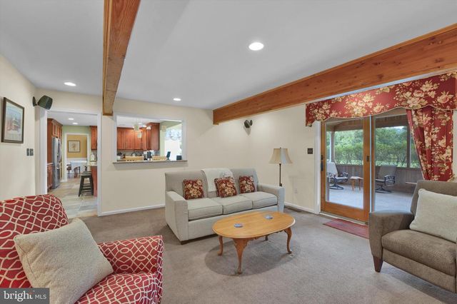 847 CLOVER DR, North Wales, PA 19454