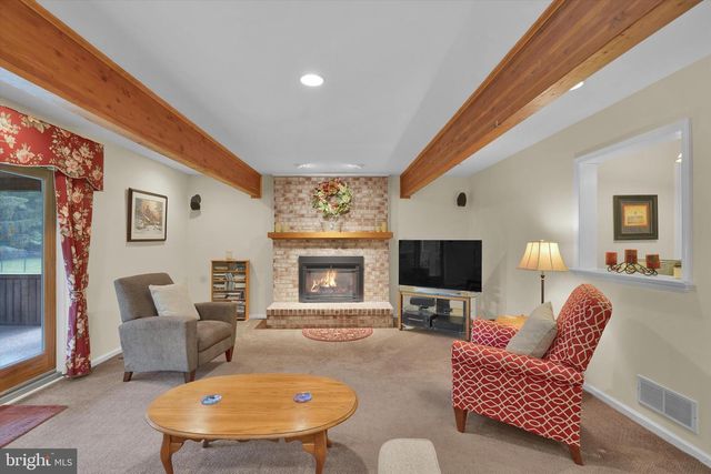 847 CLOVER DR, North Wales, PA 19454
