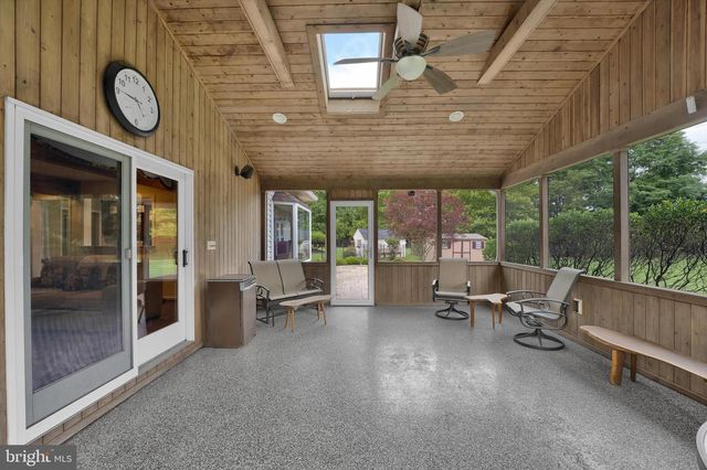847 CLOVER DR, North Wales, PA 19454