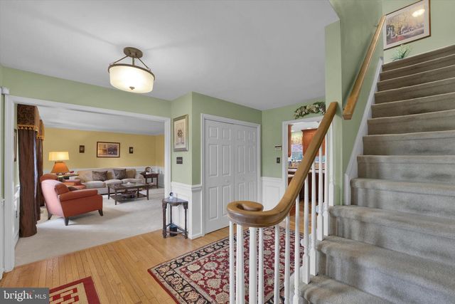 847 CLOVER DR, North Wales, PA 19454
