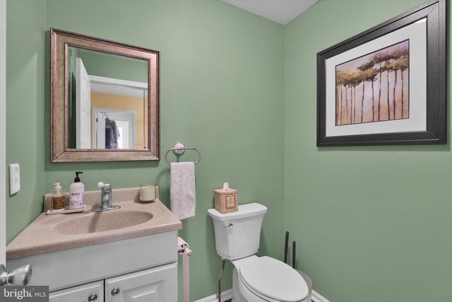 847 CLOVER DR, North Wales, PA 19454