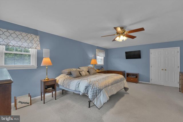 847 CLOVER DR, North Wales, PA 19454