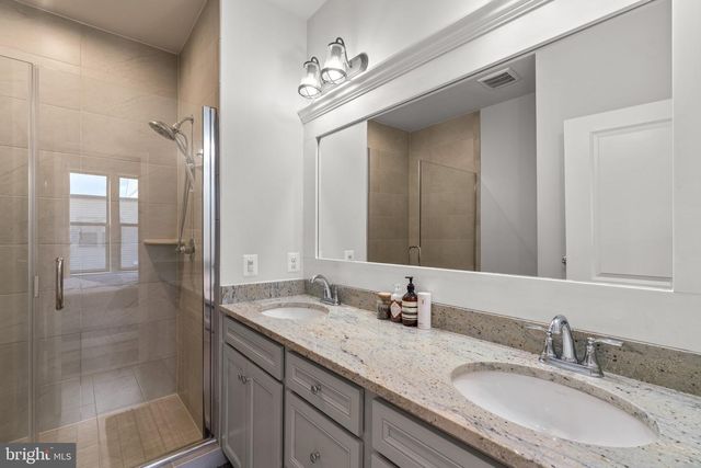 5136 RANDOLPH RD, Rockville, MD 20852