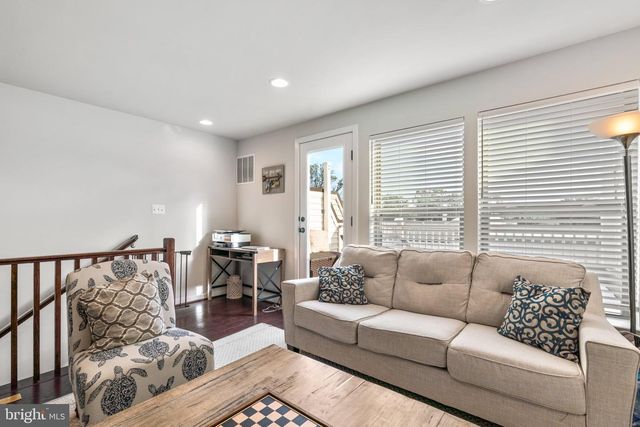 5136 RANDOLPH RD, Rockville, MD 20852