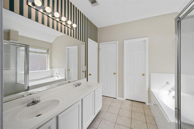 1631 Stonehaven Village Circle, Spring, TX 77386