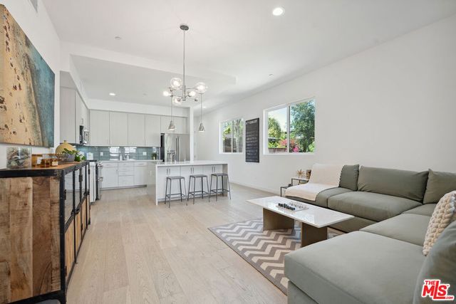 1746 Garfield Place 203, Los Angeles, CA 90028