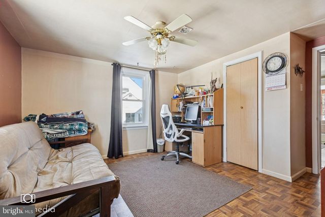 2049 FARMINGTON AVE, Pottstown, PA 19464