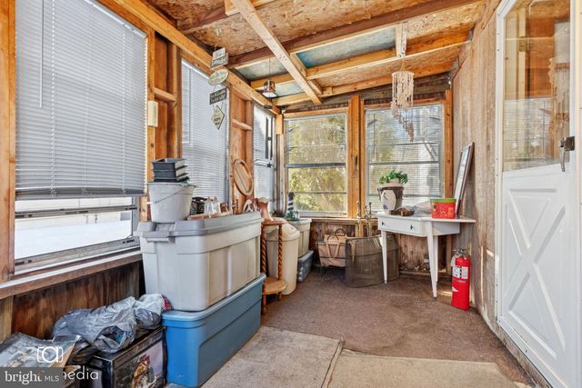 2049 FARMINGTON AVE, Pottstown, PA 19464