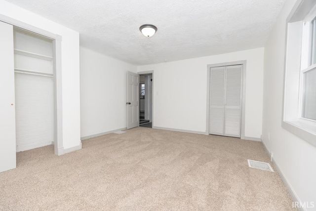 1031 E Mulberry Street, Evansville, IN 47714