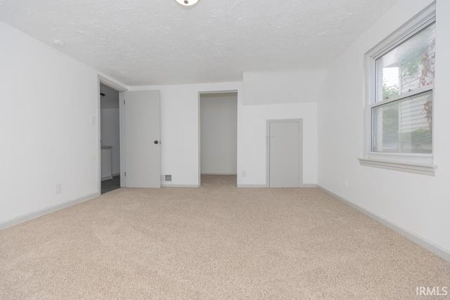1031 E Mulberry Street, Evansville, IN 47714