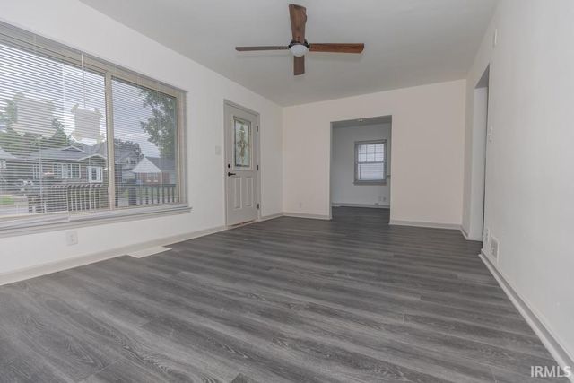 1031 E Mulberry Street, Evansville, IN 47714